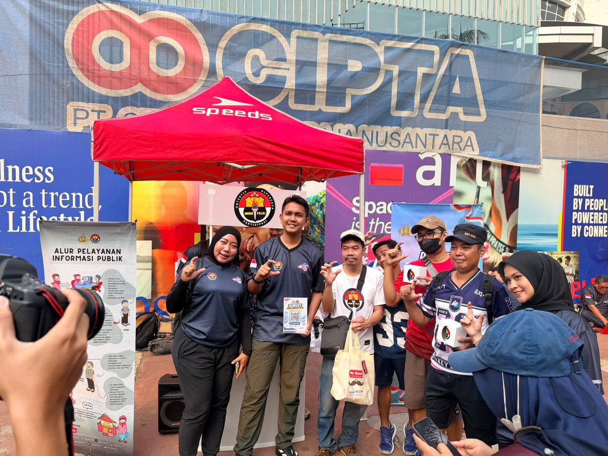 HumasResCms's tweet photo. Sosialisasi Hari Hak untuk Tahu di CFD Jakarta, Perkuat Edukasi Informasi Publik https://t.co/yYp2N2Rf7v