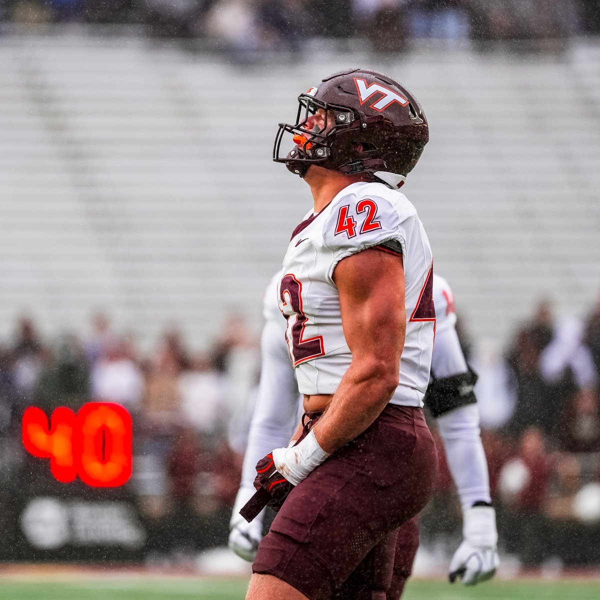 hokiesports's tweet photo. Good night, Hokie Nation!

Take pride in where we're going. It's just the beginning 🦃📈 https://t.co/kLoS06yXM8