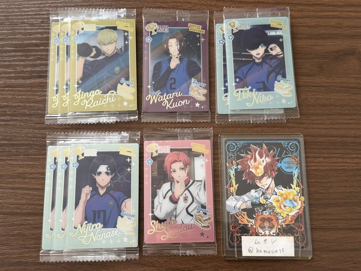 kamusin15's tweet photo. 【交換譲渡】ブルーロック　ブルロ　ウエハース 6
譲:画像参照
求:同異種黒名又は定価+送料
郵送のみ
・譲渡の場合1枚目は4枚目より倍数以上、2枚目は同数以上含めたお取引
・交換の場合1枚目は4枚目同数以上含めたお取引
・異種は単体絵柄のみ、値段異なるものは希望の比率を合わせてご提示ください https://t.co/PF8yEca6Yp