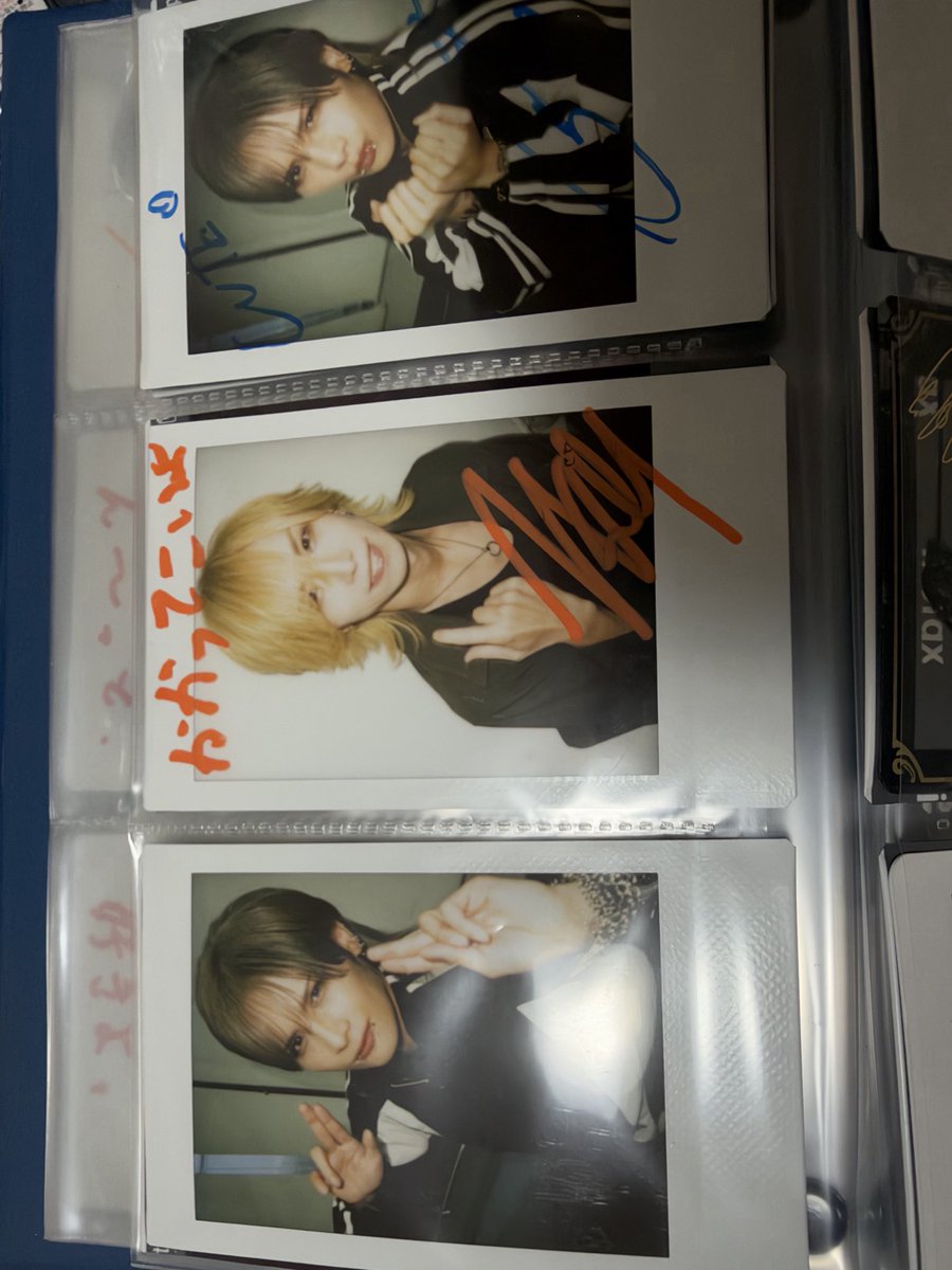 TuneEver's tweet photo. 今気づく、チェキ並べ直してて
サイン入り見たら公大さんのコメント
繋がってた😂
昨日の当日チェキも無事、1部のコメサゲットしました！😊✨ https://t.co/2Vryf229PT