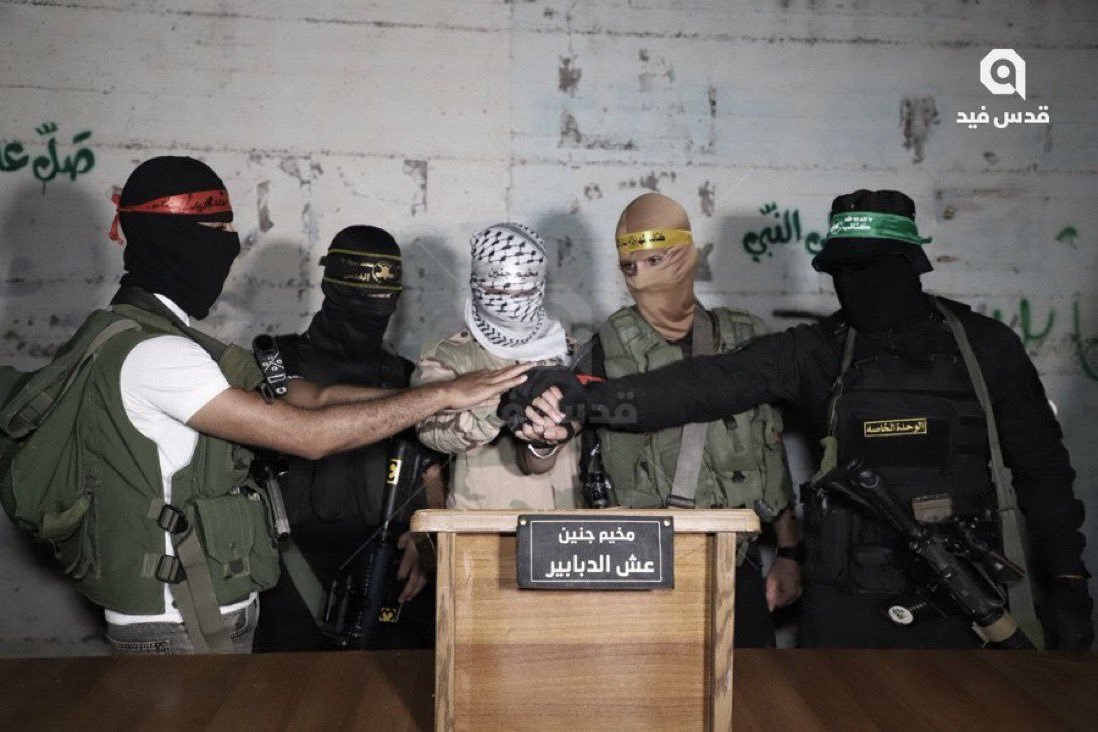 Konstruktive_'s tweet photo. @behaverfield @upholdreality The US has proxies-ppl trained in terrorism, used to destabilize &amp; interfere in targetted nations. Ppl used to terrorize&amp; murder and also be used as cannon fodder to die for US ruling elites' interests. Dupes.

Iran has allies-ppl standing up &amp; resisting subjugation and genocide https://t.co/9jLUOB6cKh