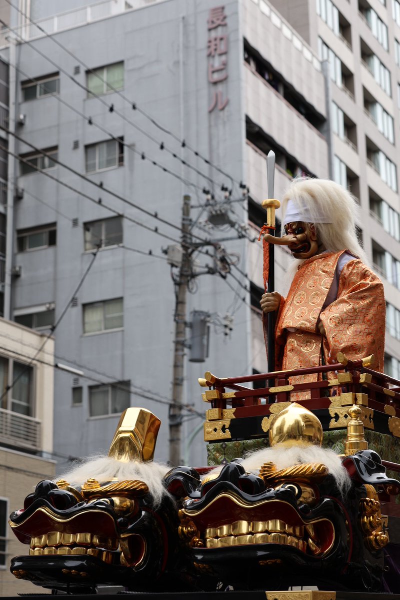 jg1heh's tweet photo. 根津神社の例大祭。
四年に一度の宮神輿渡御と聞きつけ、カメラ持参。 https://t.co/ieteiHSVLp