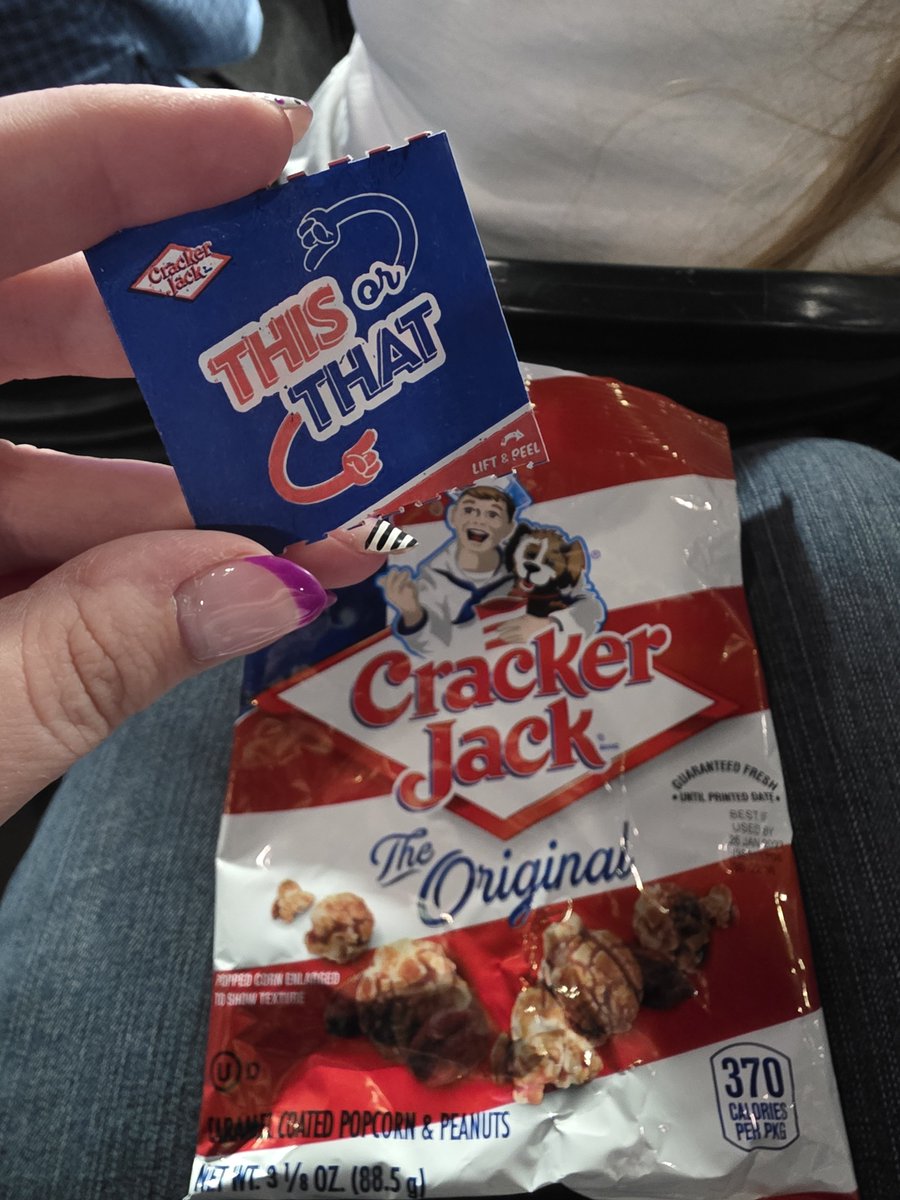 LittleCassell's tweet photo. Found in the cracker jack bag at the @Mariners game tonight. 
@Stray_Kids #StrayKids #ThisOrThat #SeattleMariners #Kpop https://t.co/OAiW1VOQbh