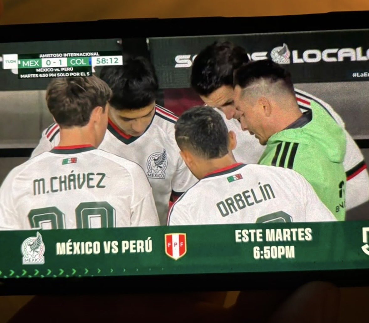 Javier_Alarcon_'s tweet photo. ¡Qué barbaridad! Andrés Oreja es el verdadero mando en la Selección. 🙄🙄 https://t.co/zWwfT6jJ5V