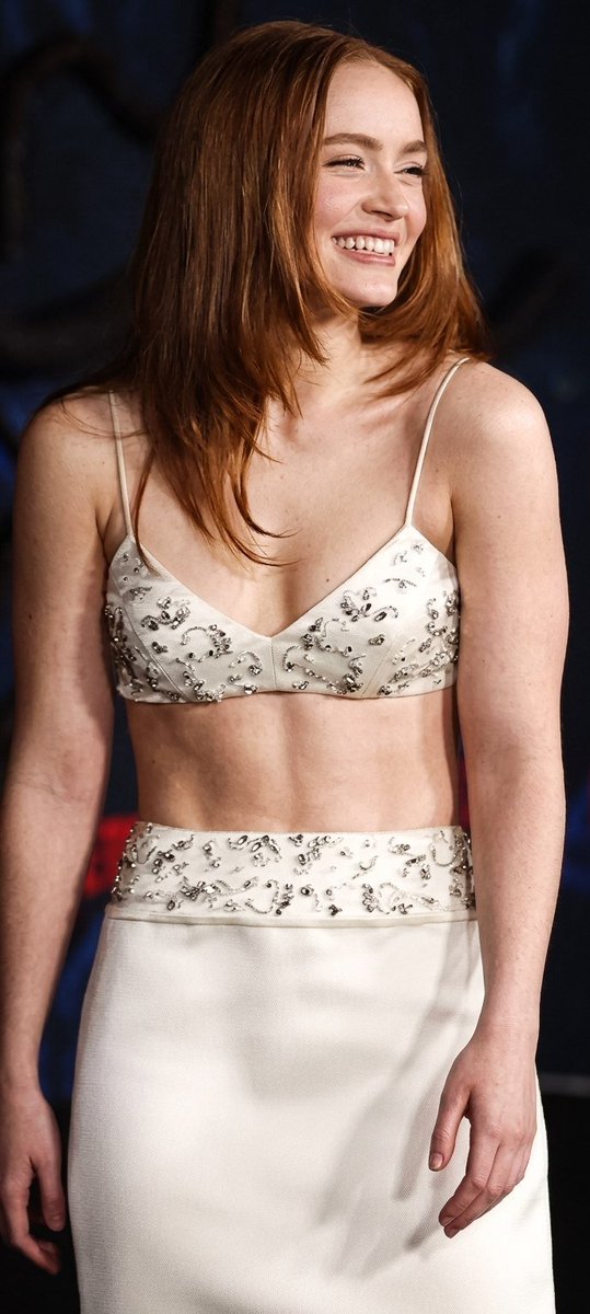 imani099's tweet photo. Sadie Sink in White is Awesome 🥰😍 https://t.co/NgxwQkykER