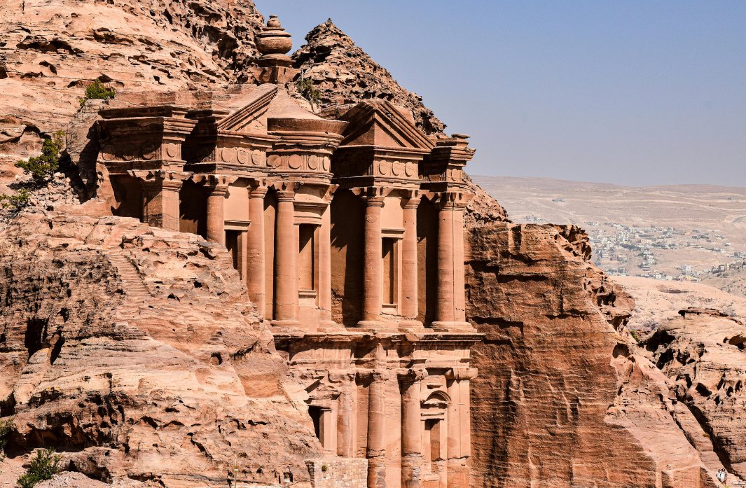 jica_direct_en's tweet photo. 🏛️In Petra, Jordan, JICA has supported museum development, tourism facilities, and capacity building for local stakeholders. 

As a result, participation of local residents in tourism-related activities increased by nearly 30%, while 100 jobs and 40 new businesses were created. https://t.co/ESwCGQrElH