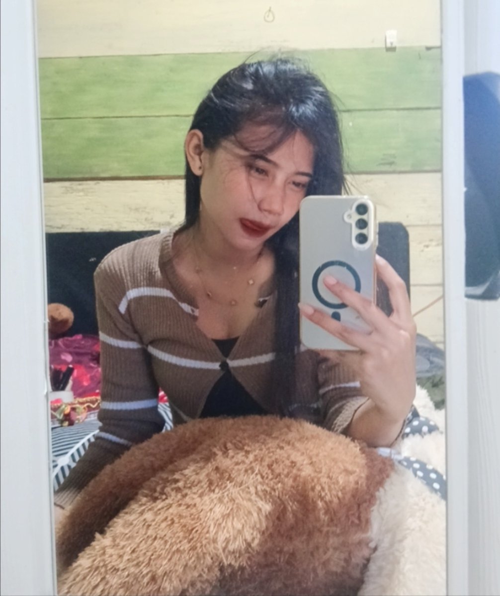 sptra0123's tweet photo. istriku binal
di bilang lonte nurut 
klo ngewe ku suruh pake hijab baju ketat nurut 
tpi klo di ajak gangbang gamau 😭
#pasutri 
#cuckold https://t.co/YTGYbwEmdZ