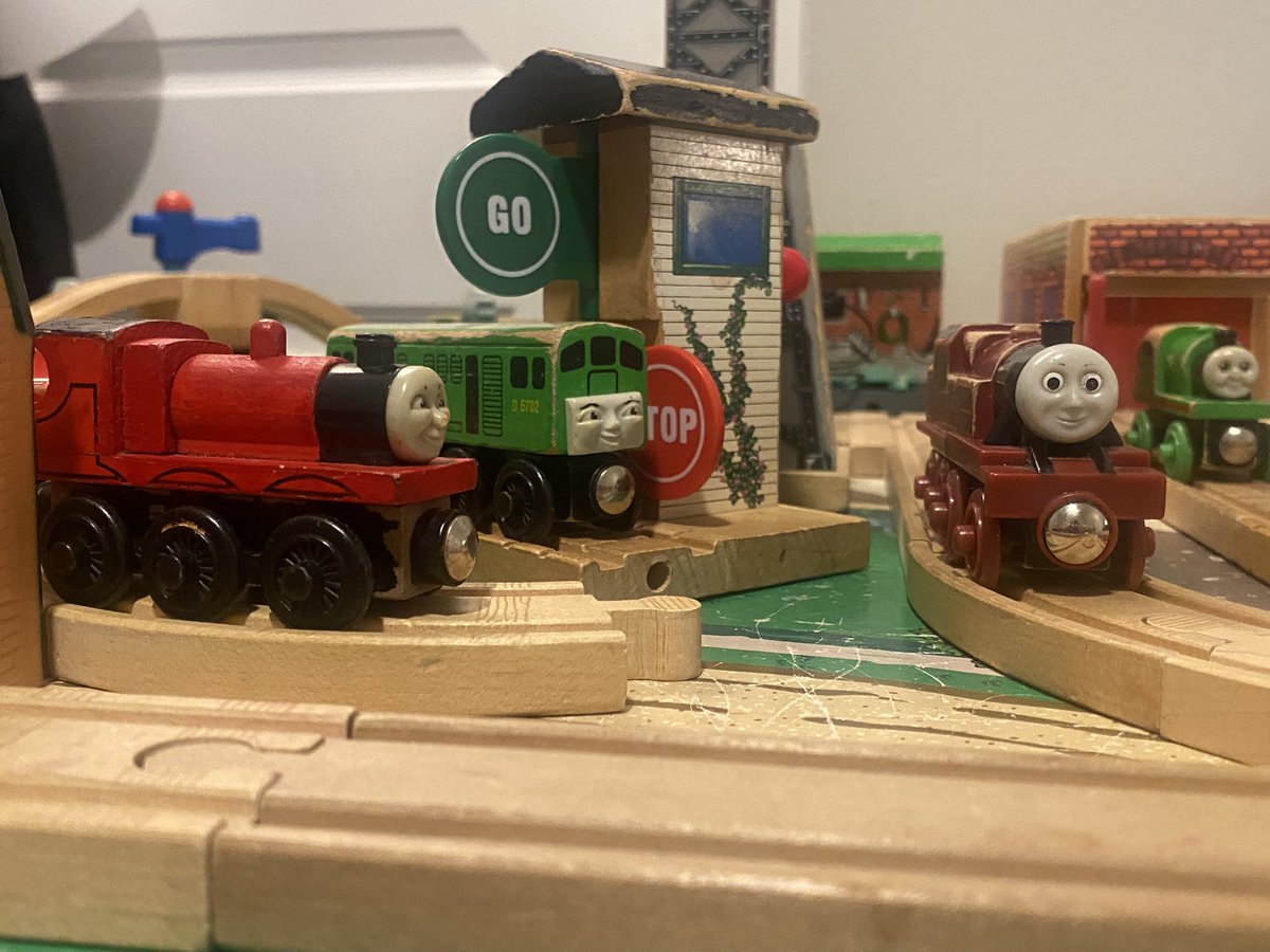 DevinTTTE's tweet photo. TWR 💙 #thomaswoodenrailway #thomasthetankengine #thomasandfriends #thomascollection #thomasfan https://t.co/nwKVE7KyjE