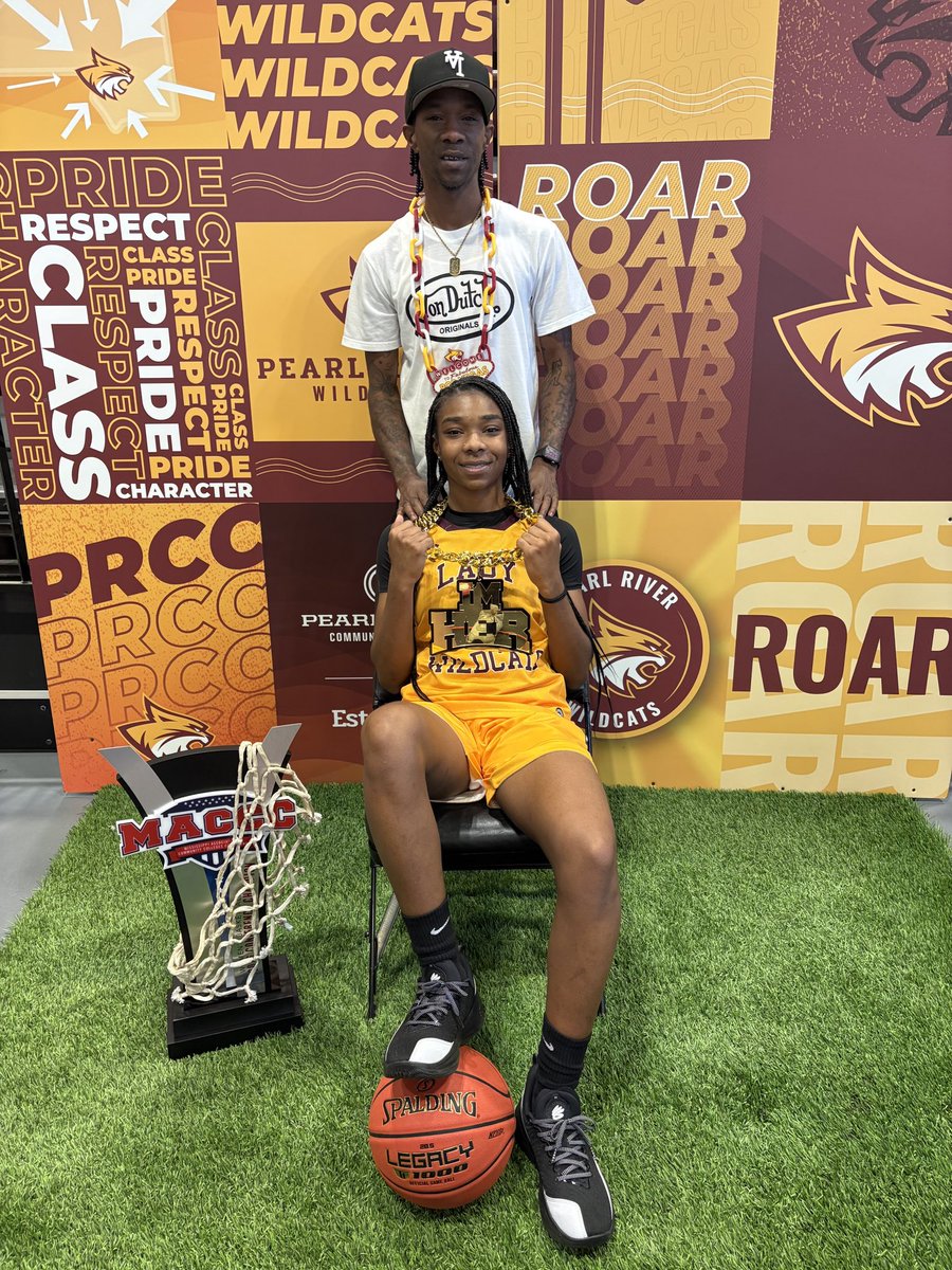 2027Brewster's tweet photo. I Really Enjoyed The Camp/Visit Today!! Thanks To @ShanaeGovan @CoachPippen @PearlRiverWBB!! Amazing Group Of People!! 

@IconDoug @bekahmc00 @NLRladybball https://t.co/PH8yhRWGFC