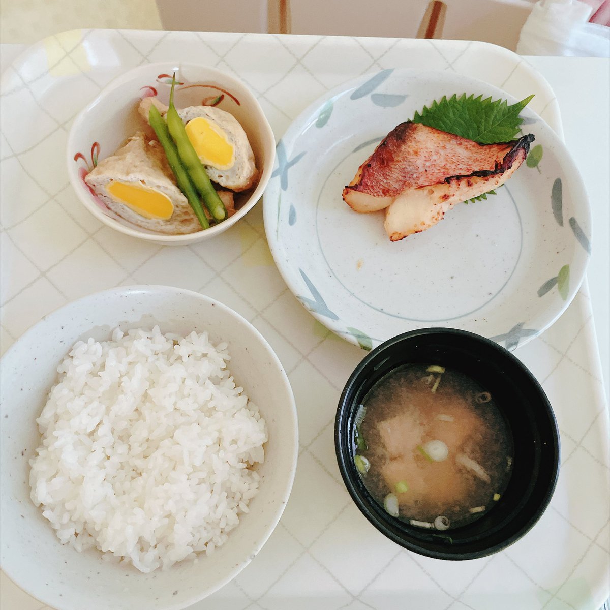 amakkosakura's tweet photo. 晩ごはん https://t.co/hwDJPJJ0xQ