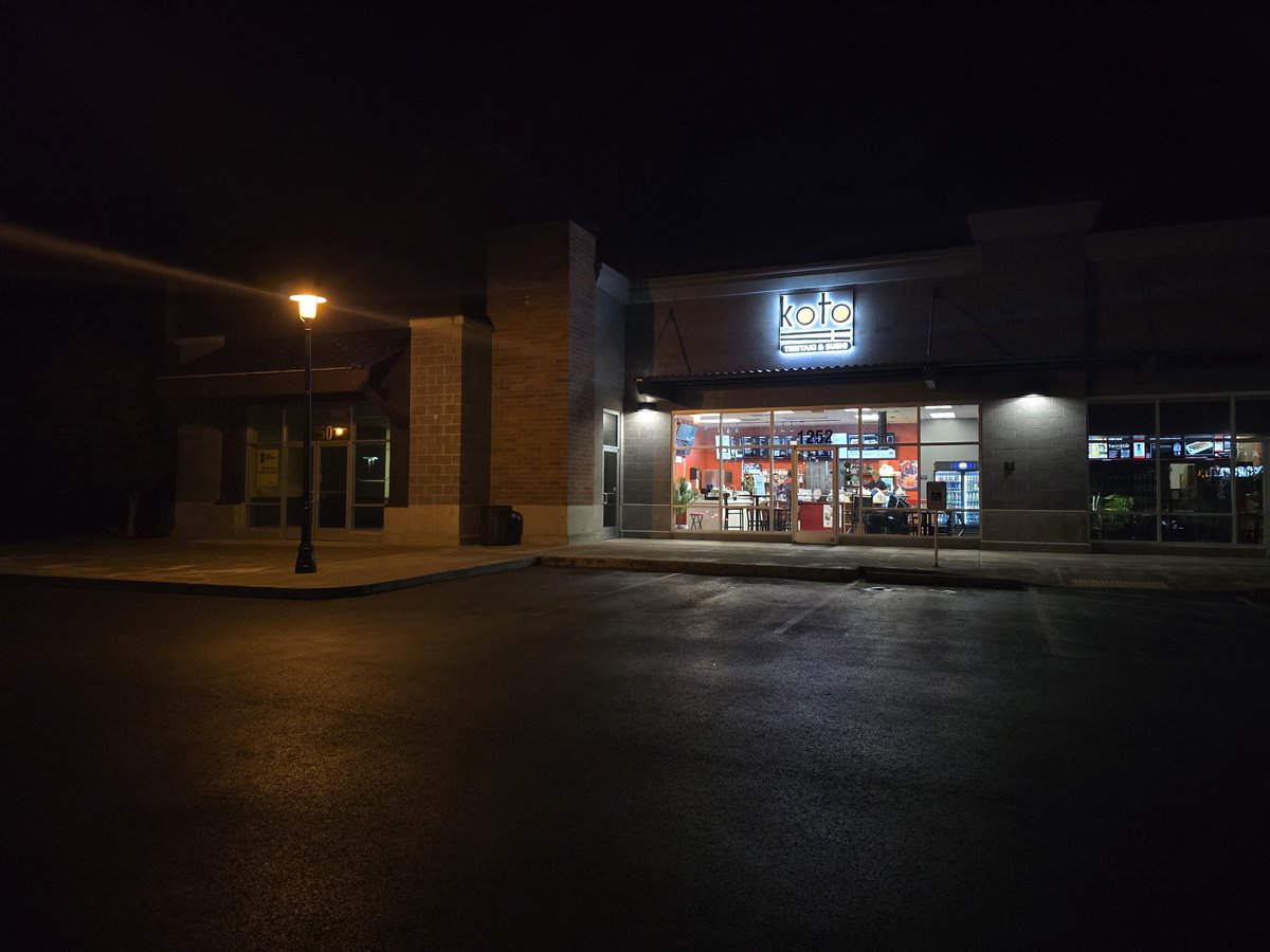 Ruston888's tweet photo. Late night stop. Lights were too good to ignore. https://t.co/2AY6OblHnl