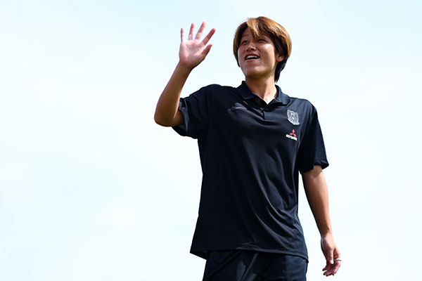 REDSLADIES's tweet photo. 🚌チームバスが到着

🆚新潟L は13:03キックオフ
試合情報▶️https://t.co/rKr9A1JgHk
📺📱💻  WEリーグ クラシエカップ TV powered by EasySportsでライブ配信があります 
https://t.co/P0eT0sUAeL

ONE MATCH ONE WIN,TO THE TOP！

#三菱重工浦和レッズレディース

nikefootball https://t.co/Ei8mn91wyu