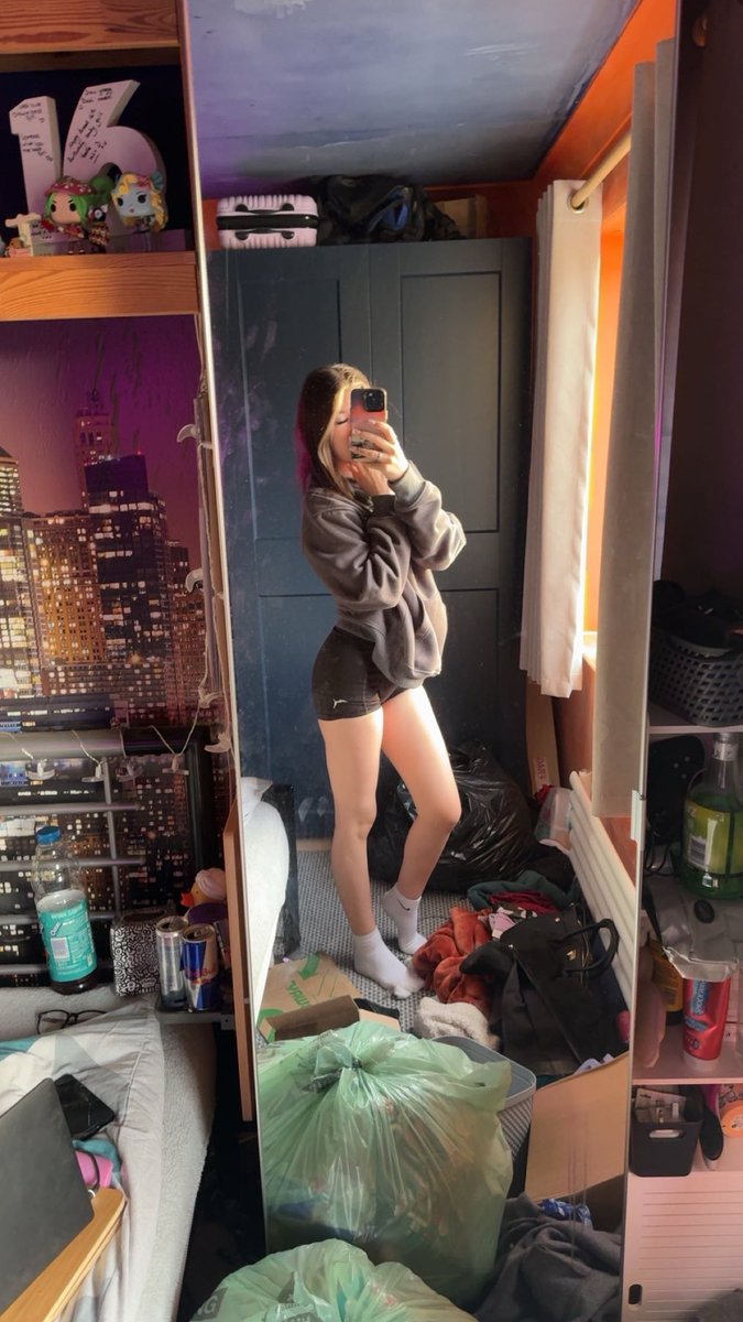 GoddessTigs's tweet photo. Who wants to send some cash https://t.co/fGT7jsaaz7