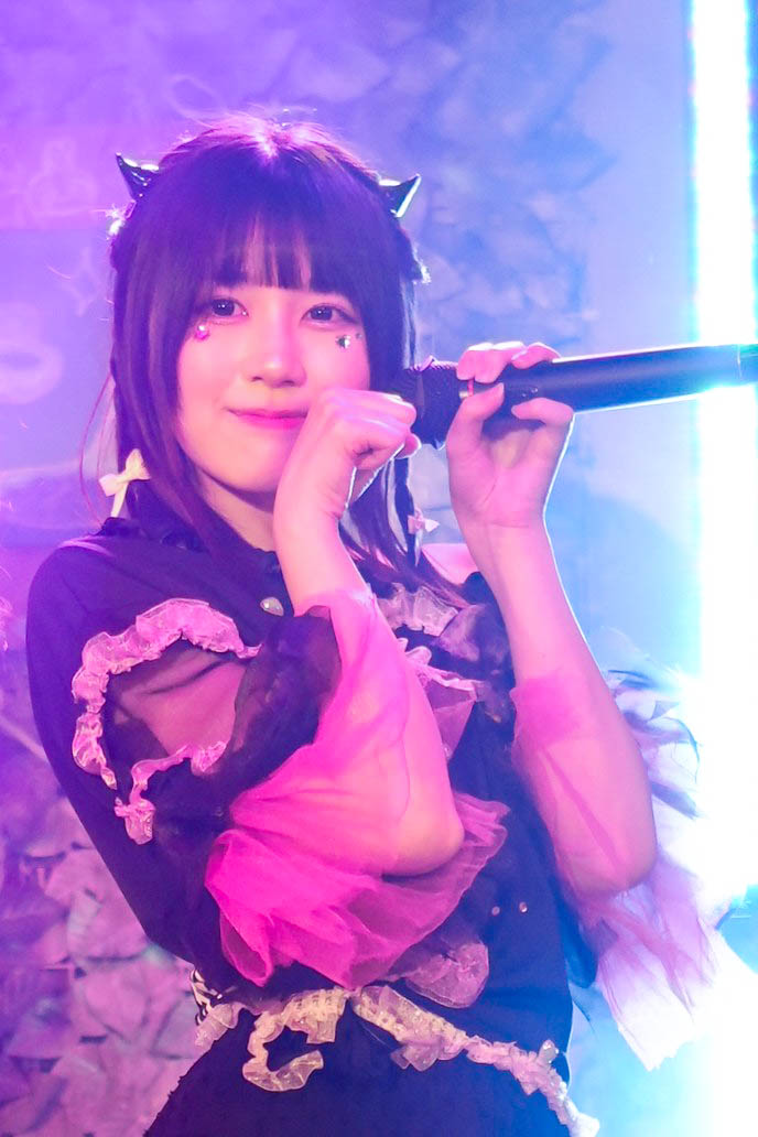 250R2's tweet photo. 2025.01.19 STAZIAでの ももち生誕祭にて
プラリオン ゆきち こと 白兎火ユキちゃん②

去年の1月の特別衣装での ゆきち。
この日の ゆきちを撮ってた人はあまりいなかったと思うので、いつか出さないととは思ってました。
今さらですが必要な人に届くといいなあ。

#プラリオン
#白兎火ユキ
#ゆきち https://t.co/AF0G8ZGkPh