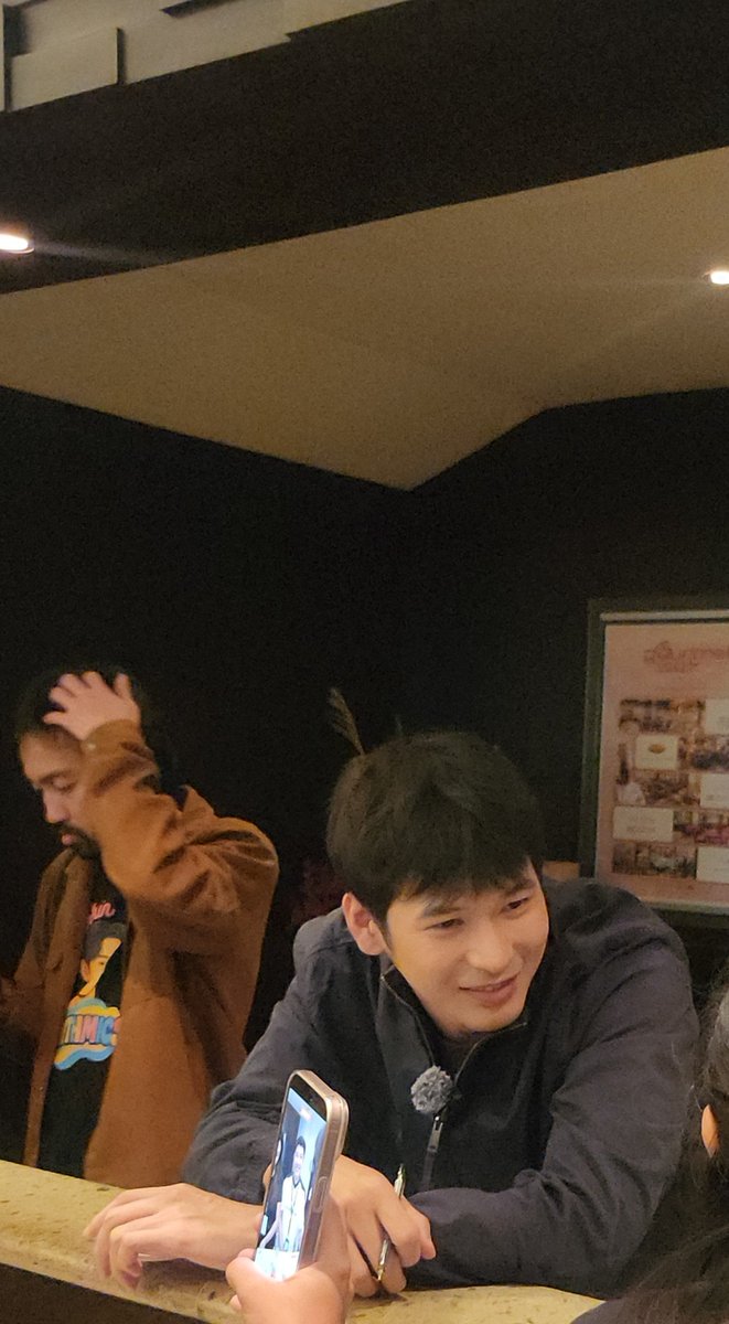 abybyyourside's tweet photo. GRABEH NAMAN TITIG YAN BERT, HI KAY KUYA YAEL @SiKuyaYaelMoIto SA LIKOD NA NAPAPAKAMOT HAHAHAHAHA 

WRTEN LAGUNA PUKSAAN

#WilbertRoss
#MultimediaWonder https://t.co/GqUxdBf8s4
