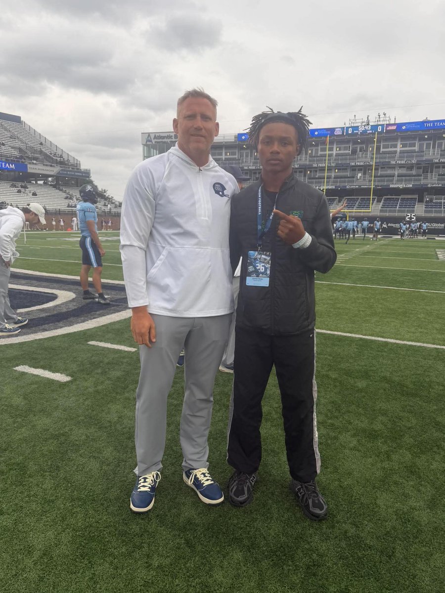 HicksZyvion's tweet photo. Back at ODU for another game! Thank you Coach @RemingtonReb for inviting me out again! Got to speak with (HC) @RickyRahne and had a good time there! https://t.co/D5YxX83I2n