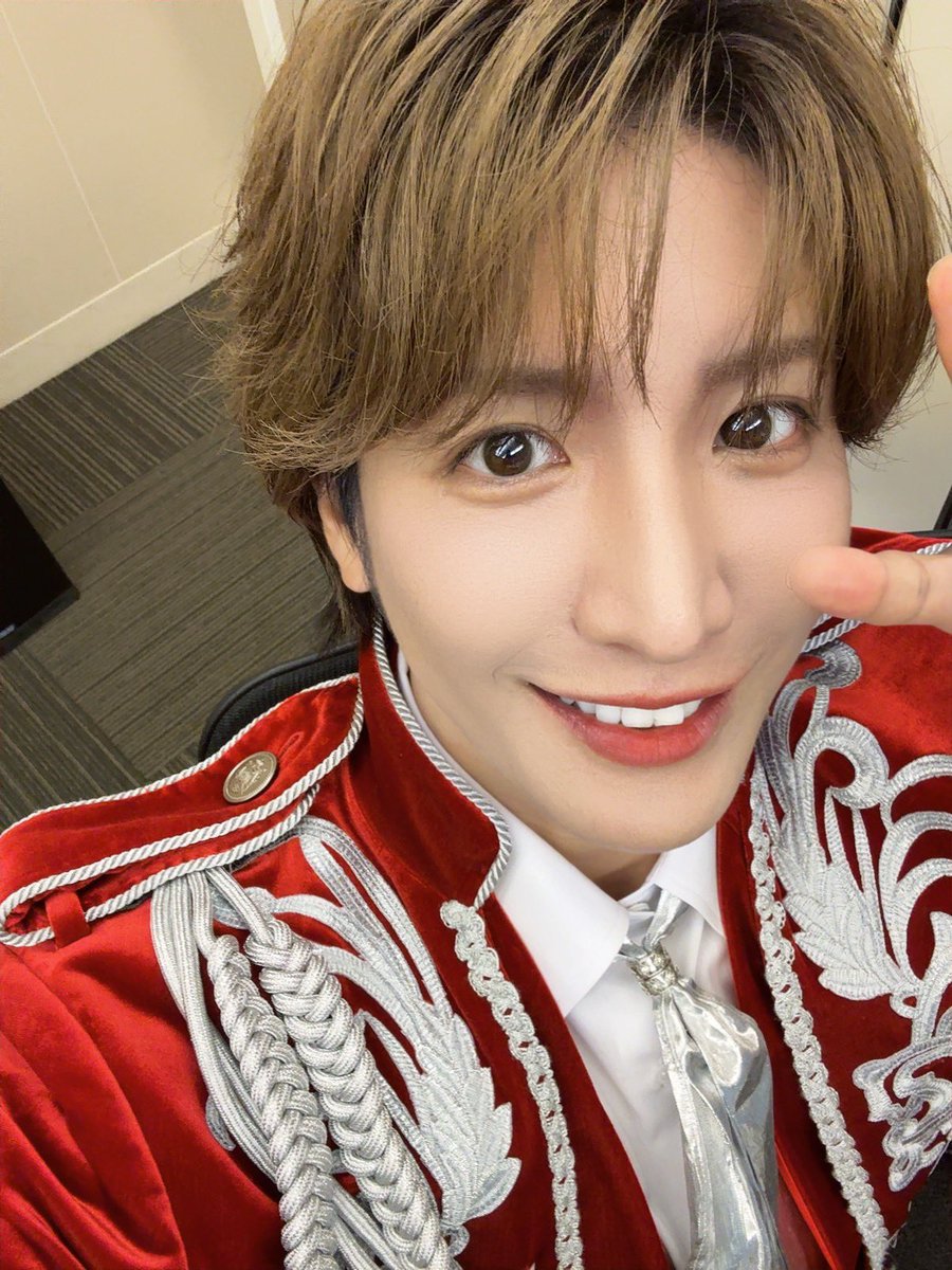 takuya_matsuri's tweet photo. おはよう🥹❤️‍🔥

昨日は個別特典会in東京
ありがとうございました😍🫶
愛で溢れた会場になりました😊💕
とっても楽しくてやっぱ個別特典会
だいすきだなぁと思いました🥰❤️

参加してくださった皆様
ありがとうございました🥹💙

今日はいつぶりかわからないくらいの
丸1日お休みなのでお昼まで寝ました😋💓

ずーっと走り続けてきてたので
久々にたくさん寝れて幸せHAPPYです🥰🫶

今日はうまくデジタルデトックスしながら
身体休めながらゆっくりしたいと思います😋❣️

みんな今日は日曜日だけどなにするのー？🤩

#MATSURI
#松岡卓弥