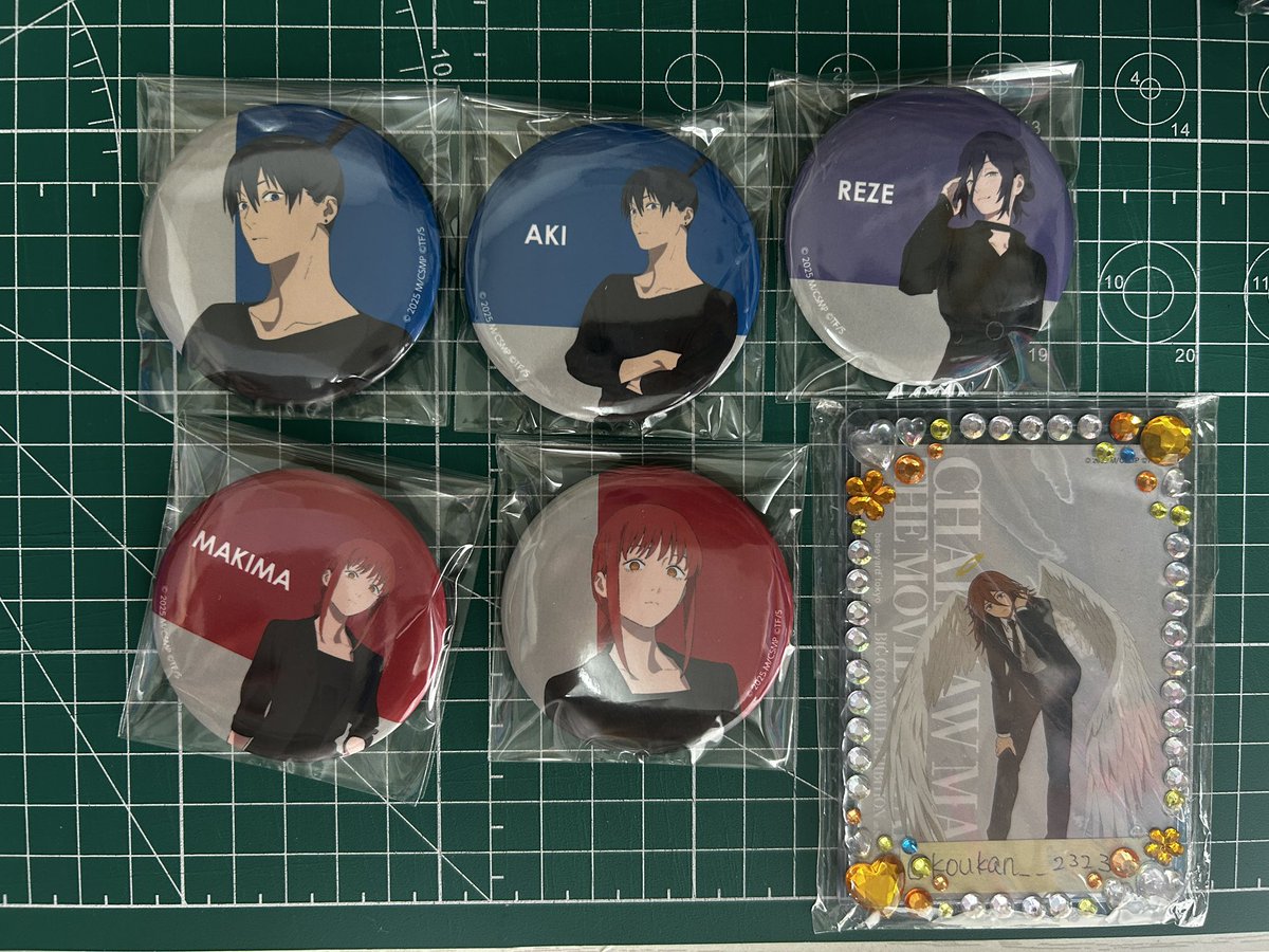 choco__92's tweet photo. チェンソーマン ブラックスタイル 新宿マルイ 缶バッジ 特典 交換

【譲】レゼ アキ マキマ

【求】天使の悪魔

本日池袋手渡し
後日都内手渡し 郵送にて対応
検索からもお願いいたします https://t.co/bY0GDmX0Iv
