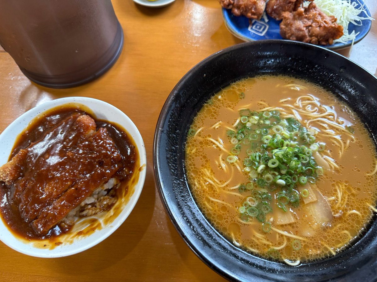 yu_i270's tweet photo. 写真撮るの下手でもラーメンならとりあえず美味しそうに見える魔法 https://t.co/FLWcWHYFKa