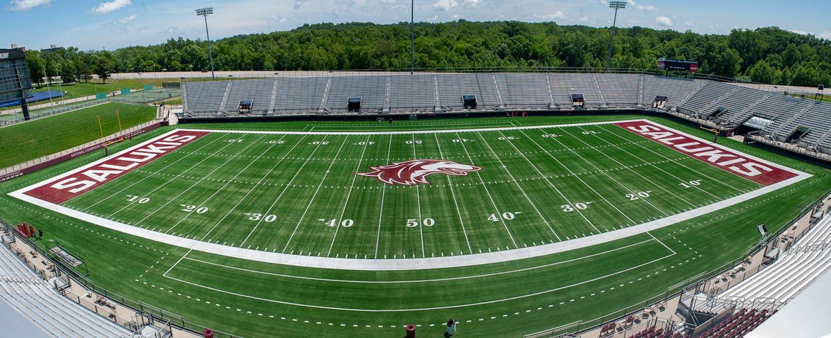 FCRecruits's tweet photo. LETS DISCUSS RECRUITING 

C/o 27, 28, 29 &amp; 30! If You Are Interested In Being Recruited By Southern Illinois University ( @SIU_Football ) COMMENT film, RETWEET &amp; DM us. We Are Sending Over Playmakers For Evaluation.

Coaches &amp; Parents Reach Out!

#TheHomeOfRecruiting🏭 https://t.co/WvKLvXzAyM