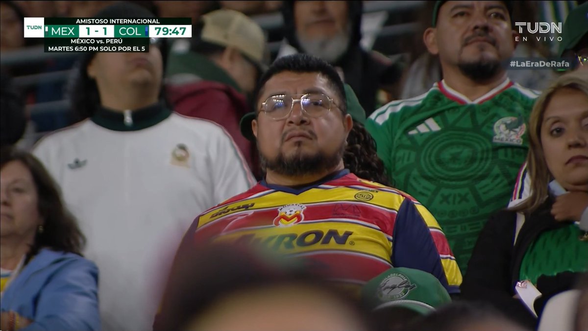ImAleeJeje's tweet photo. Es increíble como nunca falla el aficionado de Monarcas Morelia en cualquier puto partido que veas JAJAJAJA https://t.co/zs4p5pLet6