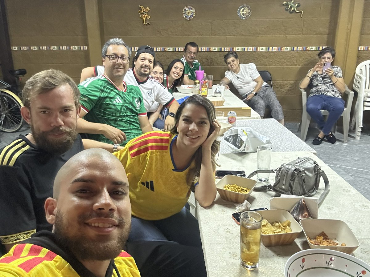 Mike__Montoya's tweet photo. #LaEraDeRafa https://t.co/G5jGmVTl4l