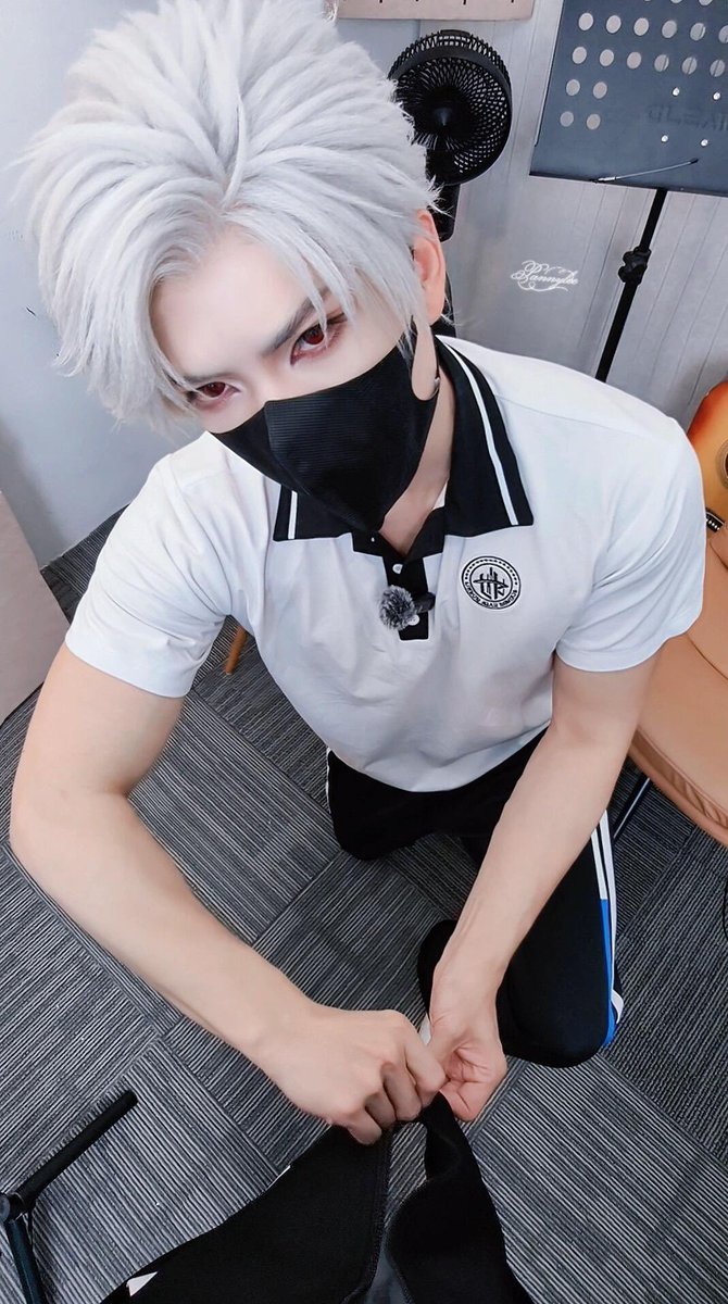 cdlalune's tweet photo. รุ่นพี่ไซลัส หล่อสุดๆ 🐦‍⬛💗 https://t.co/xtTJgfqS0J