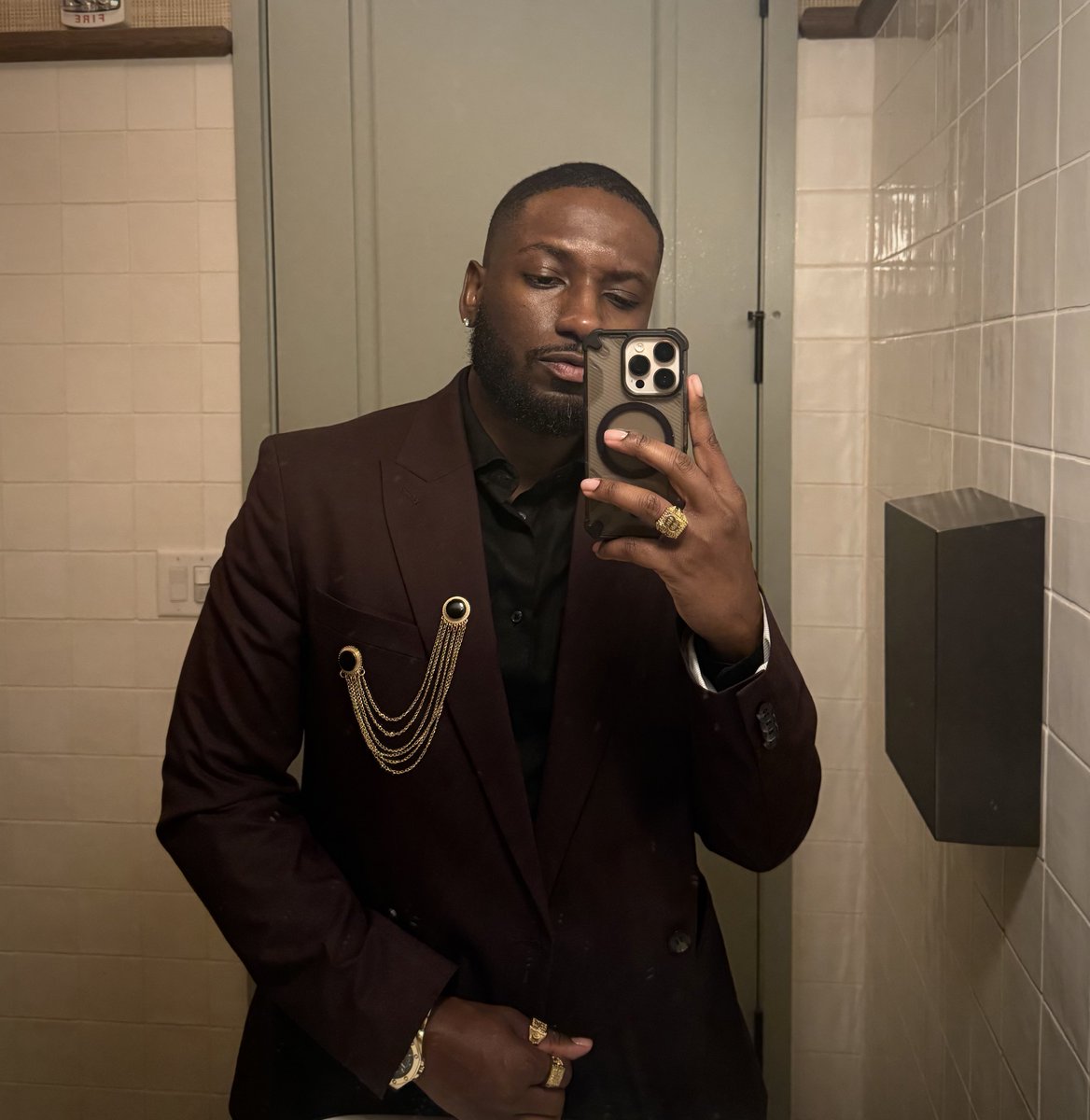 TheLegacyOfJay's tweet photo. The switch up 😏 https://t.co/UzF215u5Qz