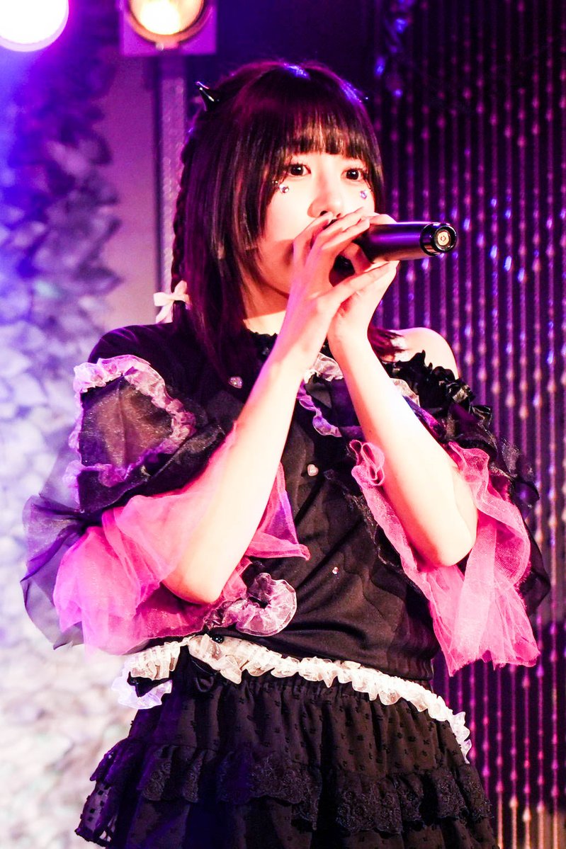 250R2's tweet photo. 2025.01.19 STAZIAでの ももち生誕祭にて
プラリオン ゆきち こと 白兎火ユキちゃん③

この頃は��７Ⅳで撮影してた時期なので当然カメラは７Ⅳです。
ゆきちにも何度か催促されてたのに今頃になってしまいました。

#プラリオン
#白兎火ユキ
#ゆきち https://t.co/hg3up3fa7r