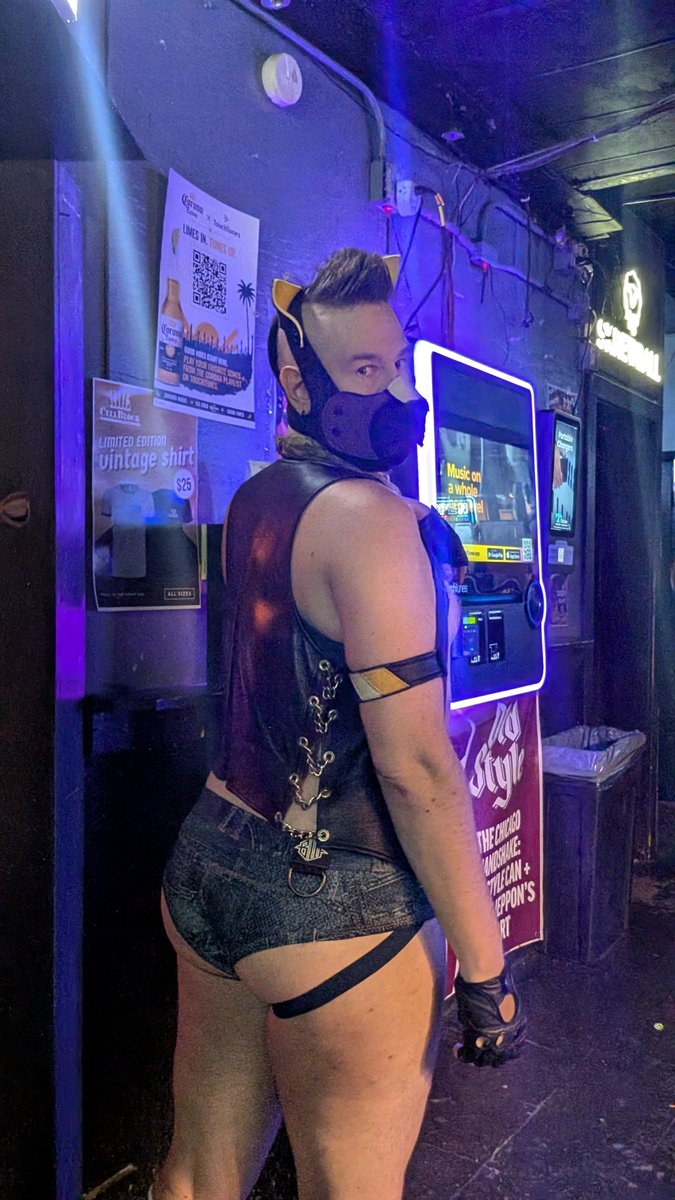 CatbroFelinyx's tweet photo. Come down to @CellBlockChi tonight. I'll take your clothes and you can get #Trashd. 🗑️🦝 You know you want to #GetInHere 😈😼 https://t.co/lz4RL763S1
