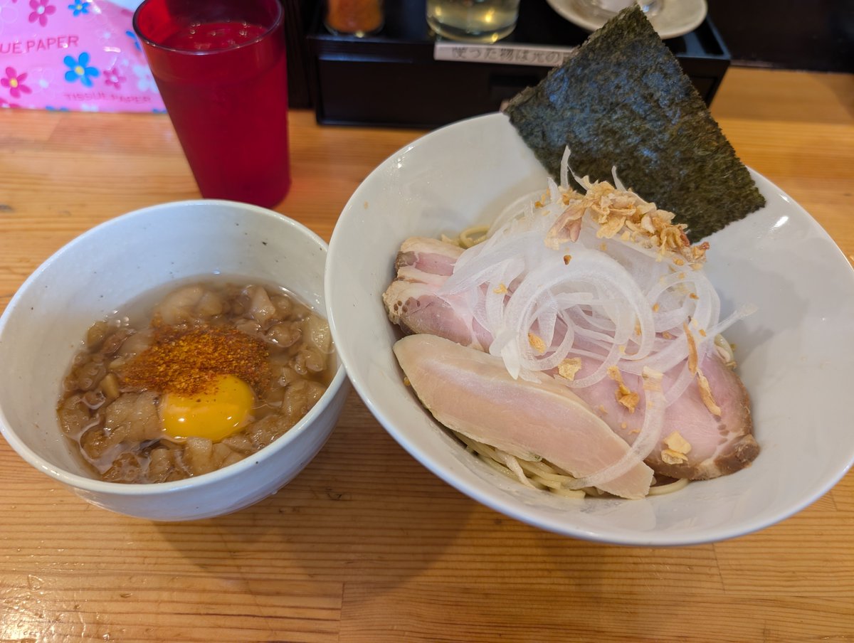 Ramen_SR0102's tweet photo. 煮干らーめん 川むら
埼玉県川口市芝下3-9-21

ANT(あぶら生卵つけそば)
和え玉
ブタメシ

計2,050円

2026/09/27(日) 
10時40分着
開店待ち6番目
11時01分着丼 https://t.co/XtQ7VRQy6J