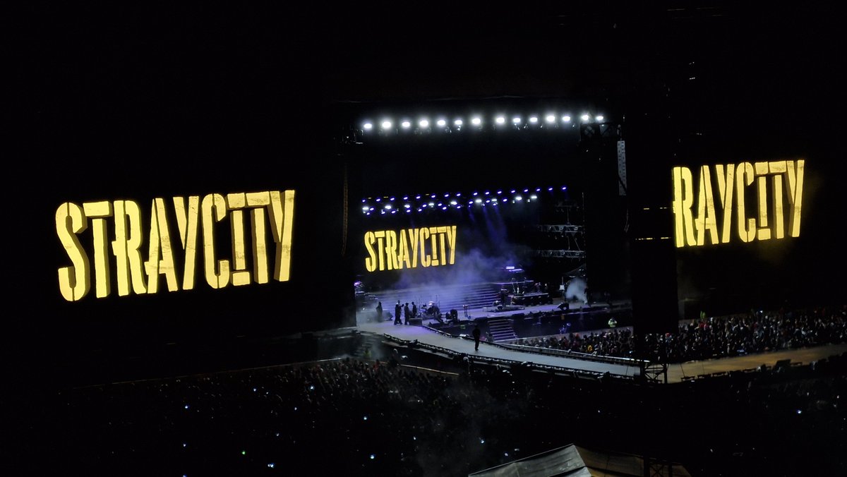 lunasj16's tweet photo. @Stray_Kids
#StrayCityMéxico
Diosito soy yo de nuevo🐥🐰😎😄 https://t.co/Ox1ZaOTVnA