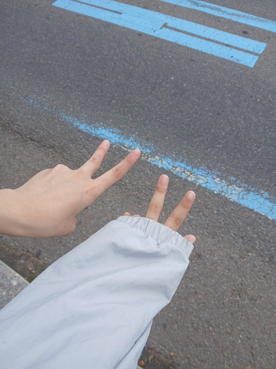 lucy39312's tweet photo. @muyu1moon 사랑해
즐거워ㆍ https://t.co/7rGqUdUN8k