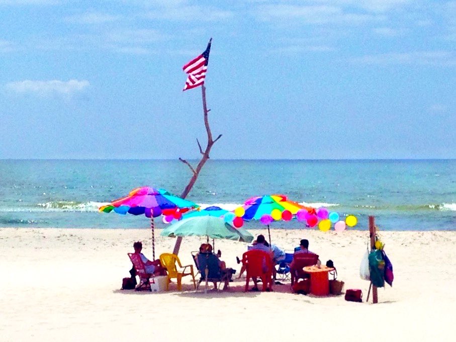 ftmorganfoley's tweet photo. @GretchenPSmith C’mon down… we watch out for each other… Roll Tide…
- Fort Morgan, Alabama… https://t.co/T57IGV50qC