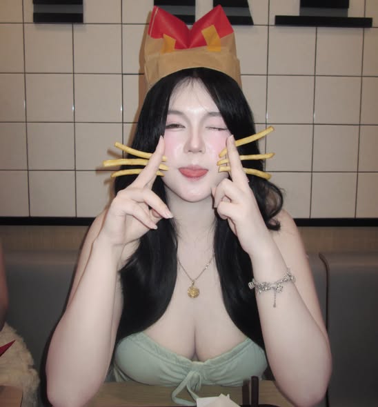 SomaSha03545215's tweet photo. เหมียว 🐈 https://t.co/wxJAHH739q