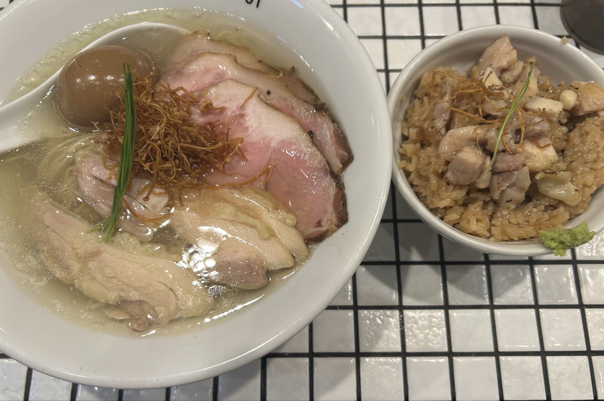rarara3265's tweet photo. 今年食べたうまかったラーメン3選 https://t.co/dmPuplRscU