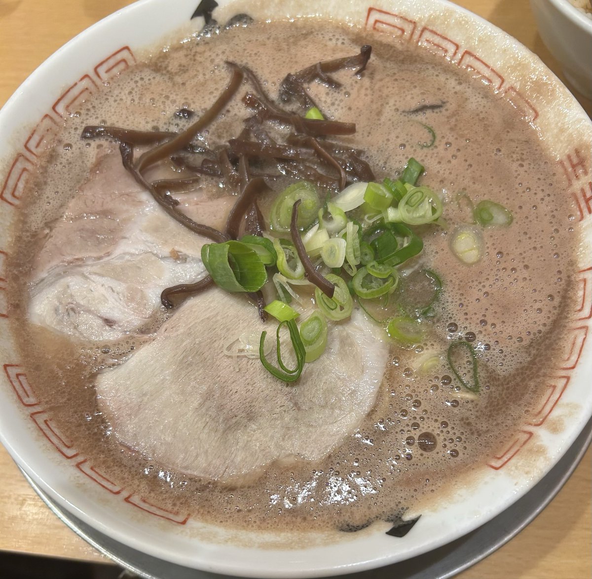 rarara3265's tweet photo. 今年食べたうまかったラーメン3選 https://t.co/dmPuplRscU