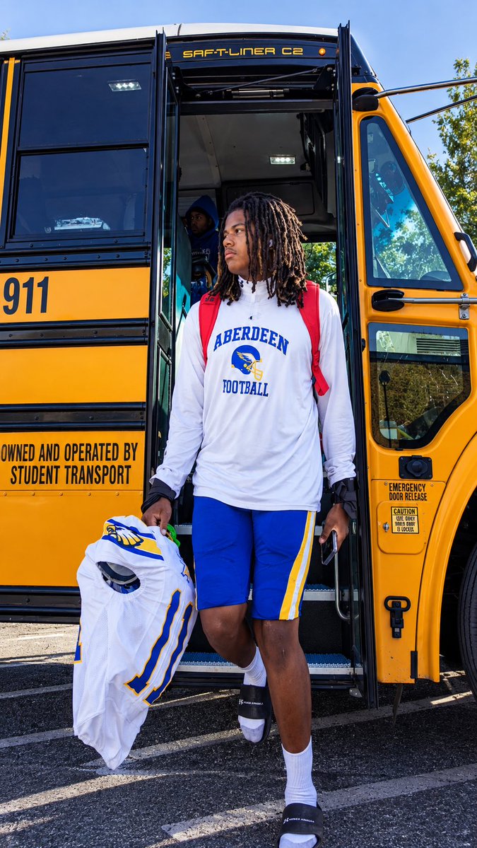 AnthonyDuncanj's tweet photo. Dominated check the film out 6’2 80’ Wing Explosive and set the edge‼️@kaleb_gsx @CoachDinoo 
https://t.co/1ukSFdr3HV https://t.co/HxReAVUvPj