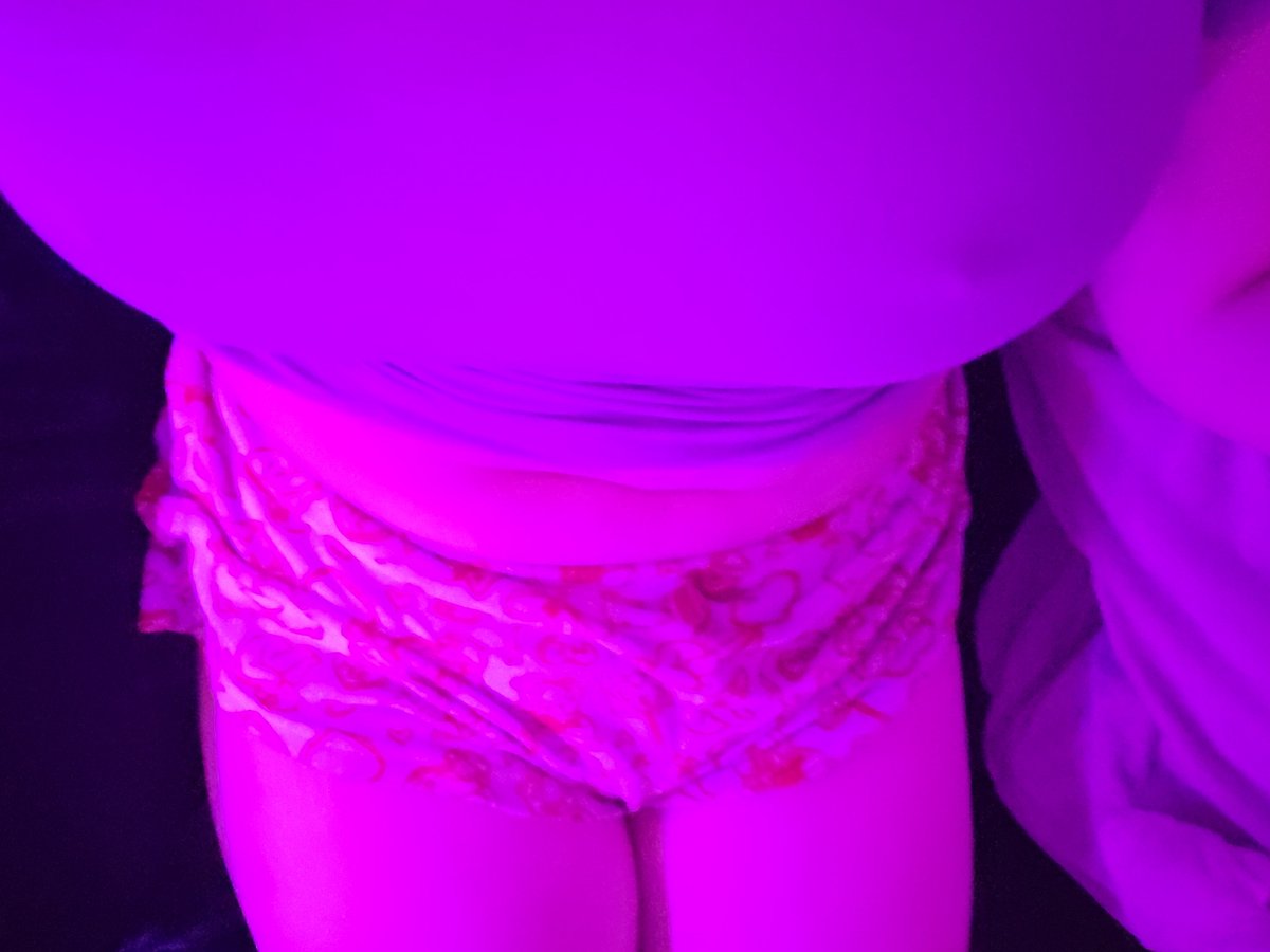 pr3ttywhispers's tweet photo. Come and feel me please https://t.co/pBES7XsvsT