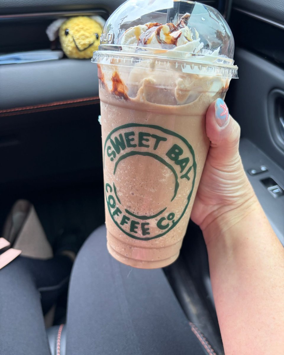 laylarodriguezi's tweet photo. Some mornings call for a sweet treat instead of a pre-workout. Our gym plans were canceled this morning. Derek is dealing with a neck issue, so we’re pausing until he gets tests tomorrow and, hopefully, some answers. Life reminds us that not every https://t.co/M73kFZaz8y