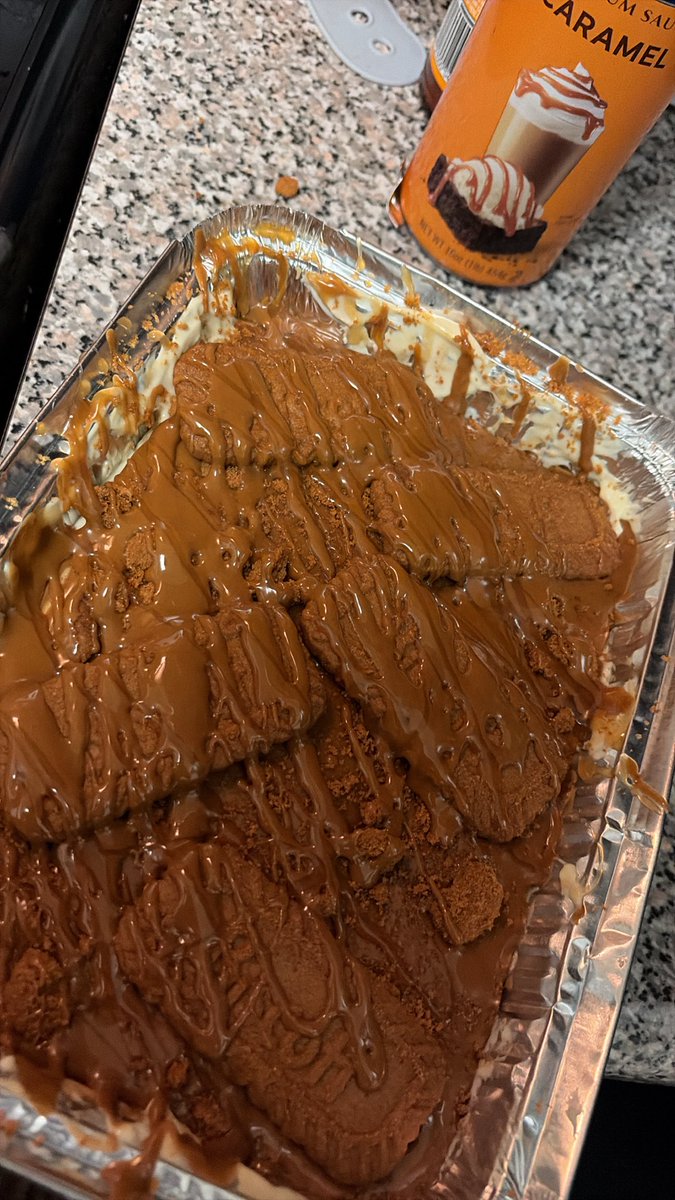 chaaanelofc_'s tweet photo. Biscoff Cheesecake 10/10 This shit so good! https://t.co/uH61eBaggz