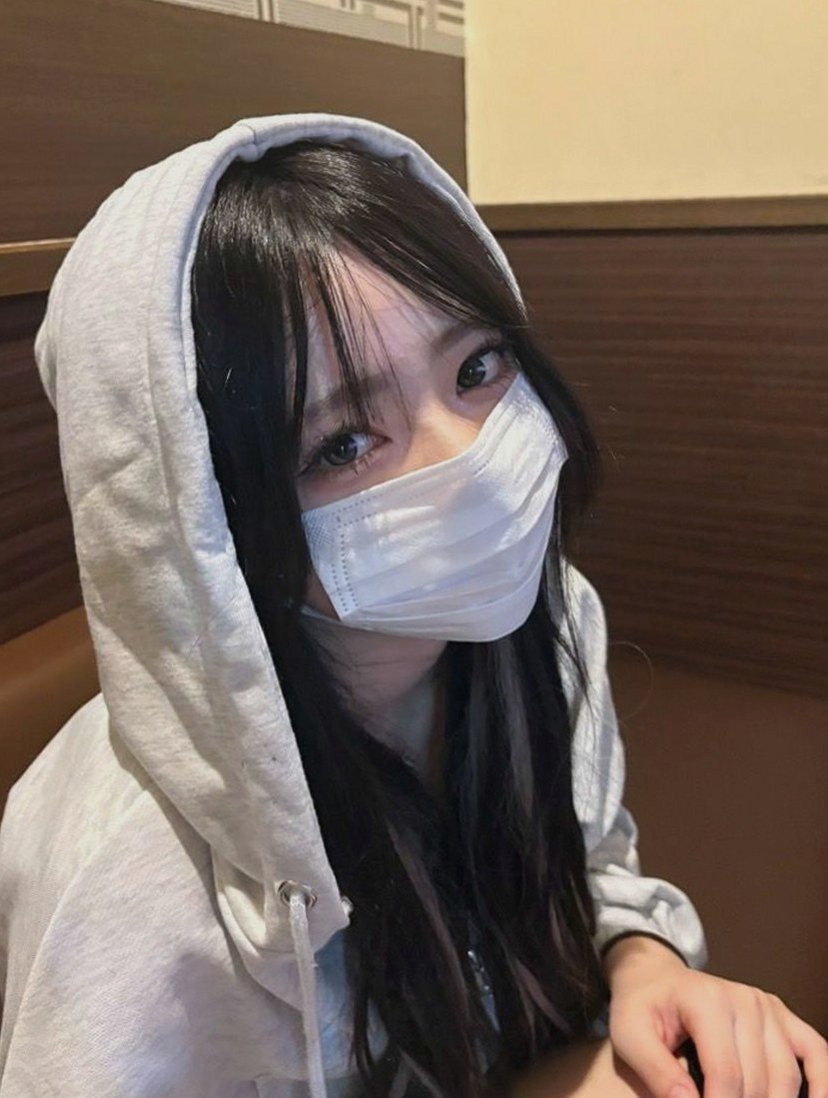 AlinaMaurinxz's tweet photo. 今日はなんだかいつもより透けてる気分🌿
こんな日もあるんだなって思うけど、何が変わったのかはわからない
#おつツイ #無言フォロー歓迎 https://t.co/j6WNMbQqoT