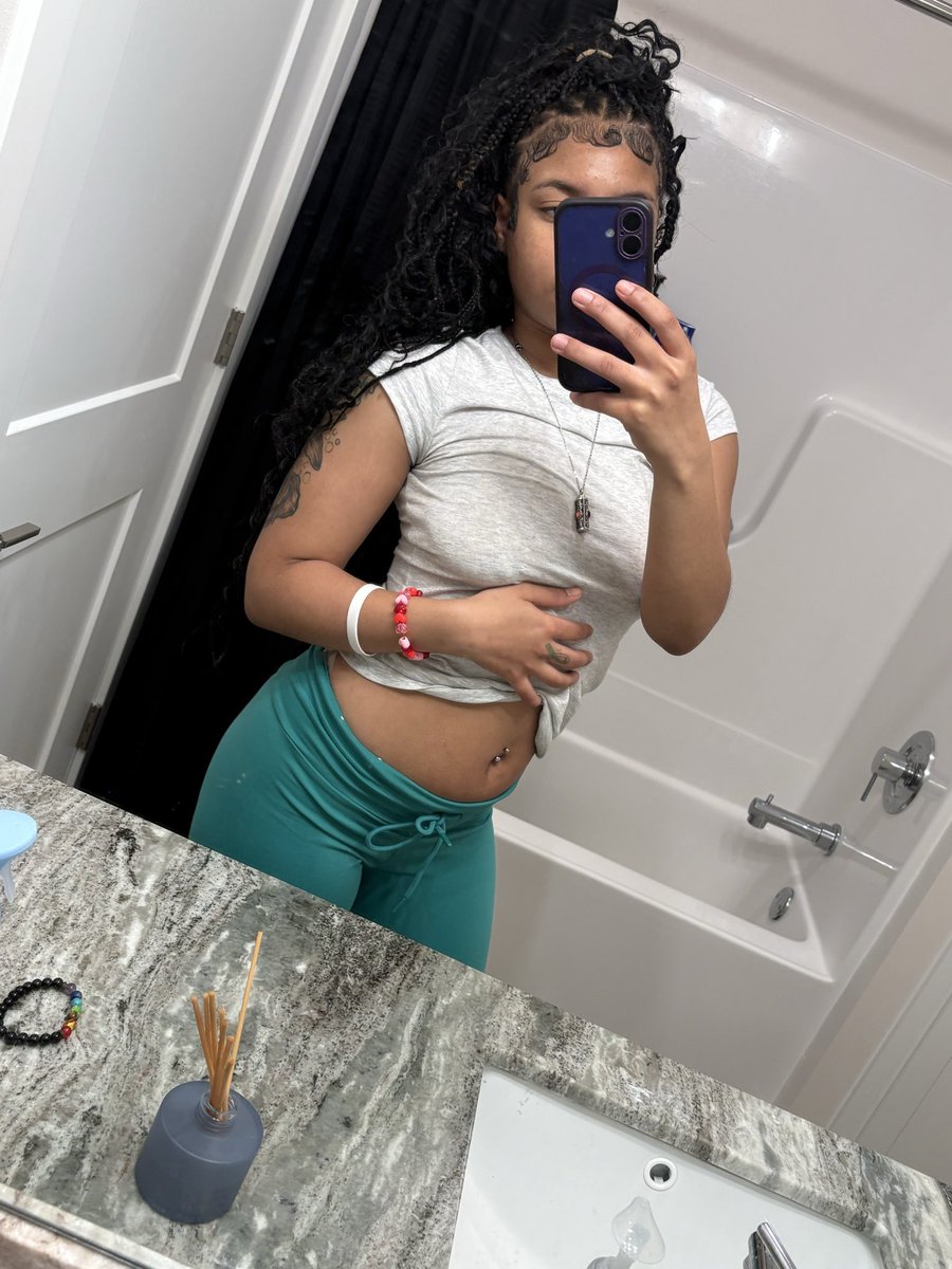 Mdollxl's tweet photo. Body tea 😍😍 #mke #milwaukee414 #mkechi https://t.co/H8VCjnb7t3