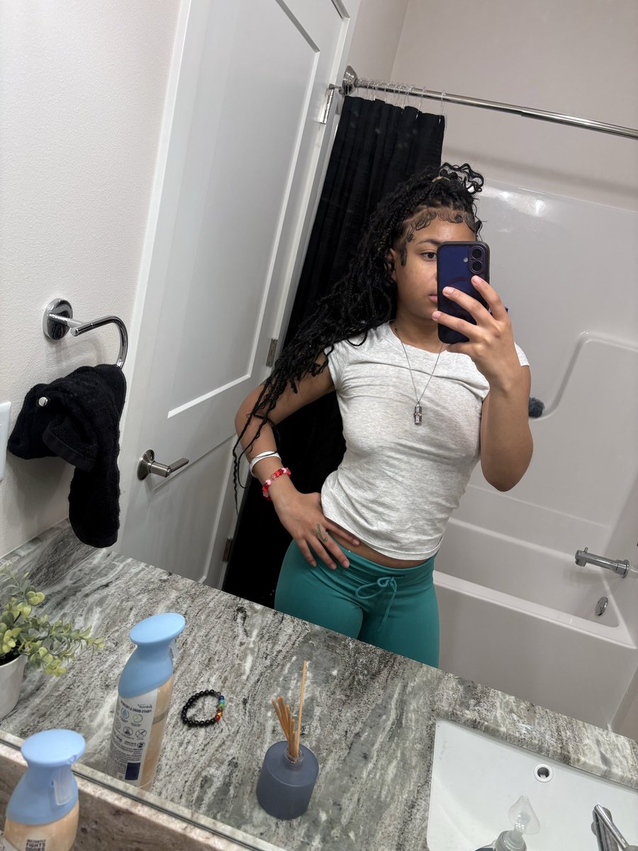 Mdollxl's tweet photo. Body tea 😍😍 #mke #milwaukee414 #mkechi https://t.co/H8VCjnb7t3