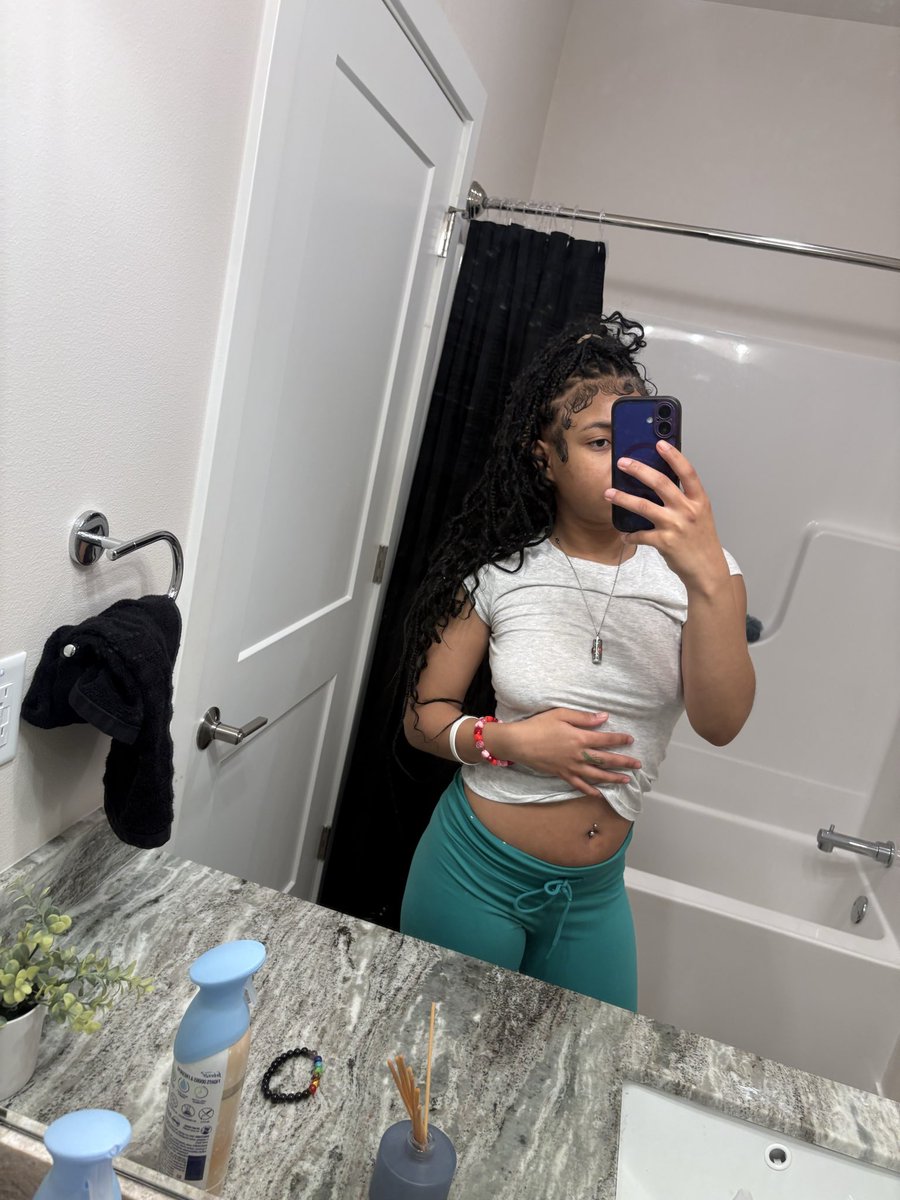 Mdollxl's tweet photo. Body tea 😍😍 #mke #milwaukee414 #mkechi https://t.co/H8VCjnb7t3
