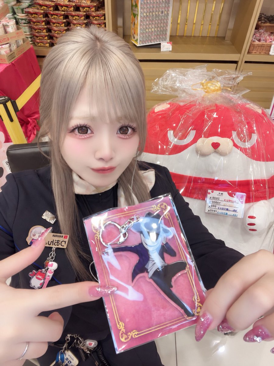 Rchan_maruhan's tweet photo. おはぴょん〜🐰🐰🩷

周年月間さいごのにゃにゃฅ( ̳• ·̫ • ̳ฅ)💛

本日あつみんアクキーありますすす‼️🎭
欲しいよね^ᴗ ̫ ᴗ^♩ https://t.co/2dmrKifPo5