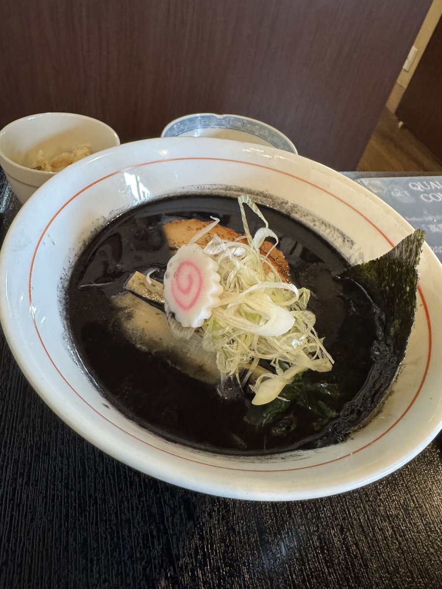 S_Yume_Cos's tweet photo. 斎理屋敷といえば
向かいのまんま亭🍜
#丸森ブラック https://t.co/4fxCtG1HRX