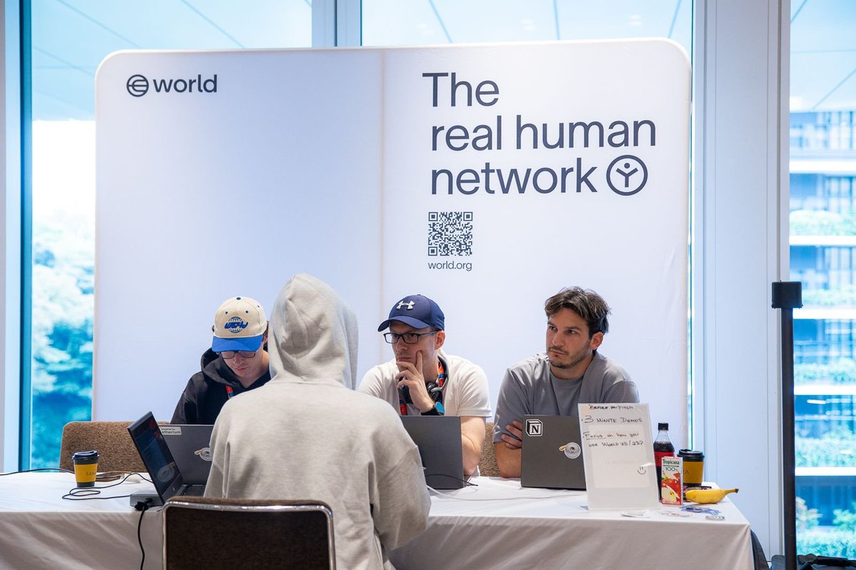 ETHGlobal's tweet photo. Prove you're human. Keep your identity private.

Judging is now in session with @worldnetwork at ETHGlobal Tokyo. 

$15,000 in prizes for IDKit applications and World ID for Agents integrations that make human verification count. https://t.co/1ZXFGR0SAQ