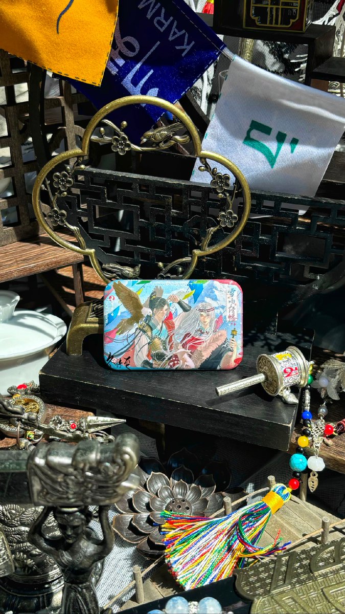 wlisog's tweet photo. Just found 斗侨磷纱暇 in a cozy shop—these unique vintage pieces hit different! https://t.co/RYvKMedNJv