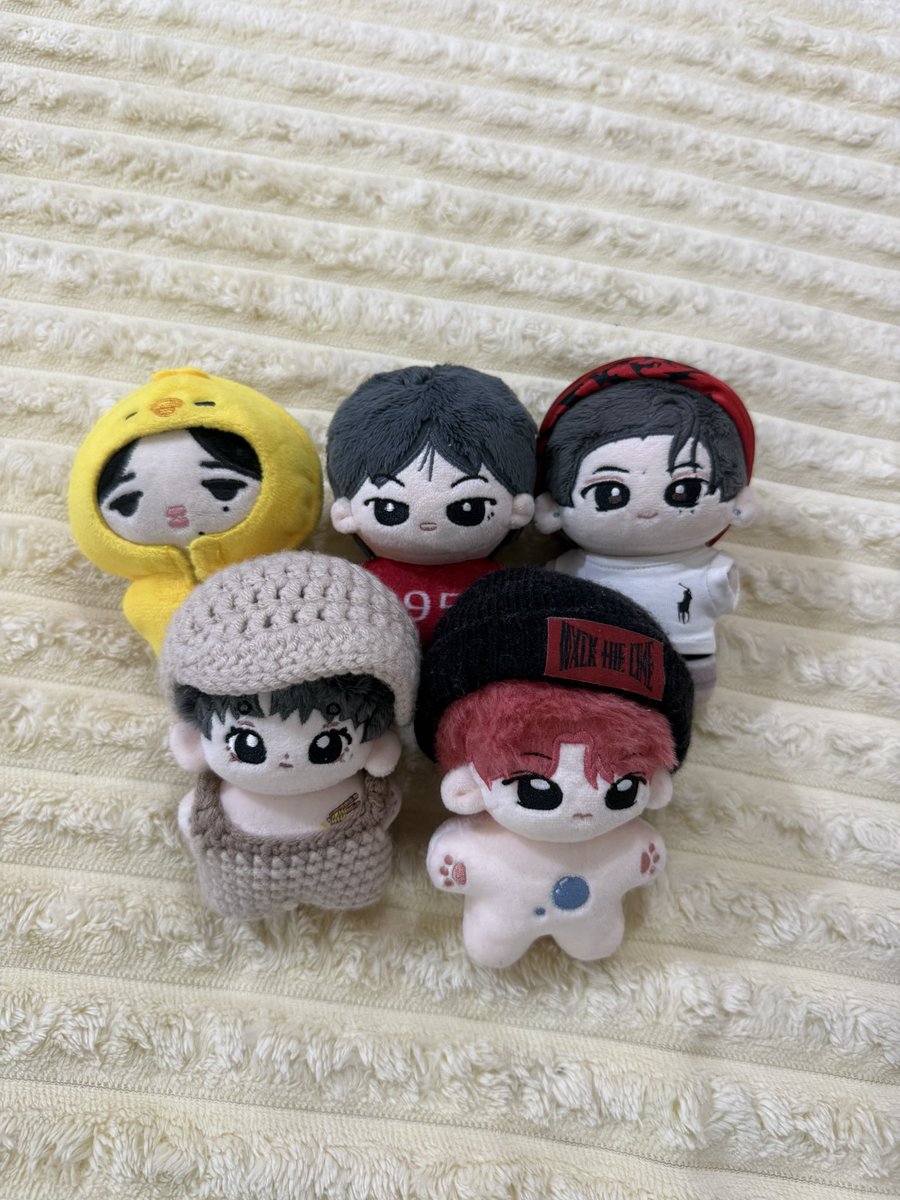 sunjeyun's tweet photo. wts lfb ph

enhypen quit sale assorted pcs and dolls

• qyop / can lowball or nego (wag lang sobra pls)
• all are in good to mint condi but x sensi
• can choose off freebies (will add more unoff merch)
• tingi ok ✅ bulk discount ✅
• dop 2 weeks ✅ 20% nrdp
• reply / dm ! https://t.co/xmyhIpHYMd